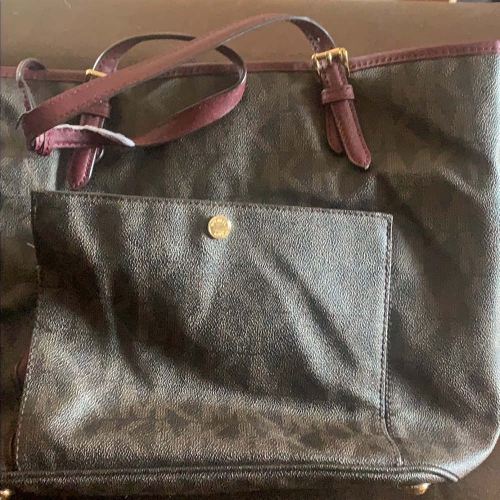 Shoulder bag